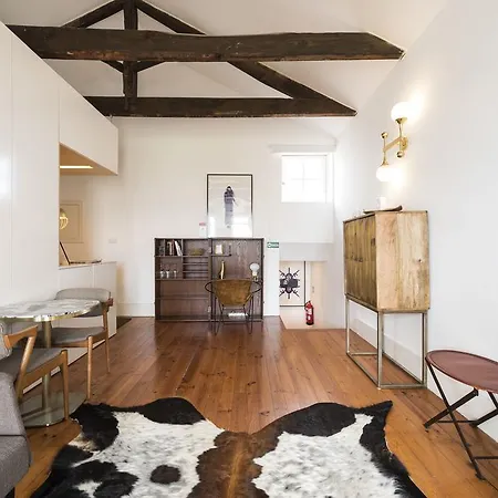 Lovelystay - Urban Loft - Downtown Porto