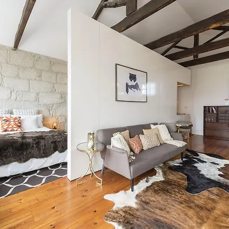 Lovelystay - Urban Loft - Downtown Apartment Porto