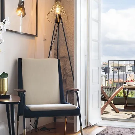 Lovelystay - Urban Loft - Downtown Apartment Porto