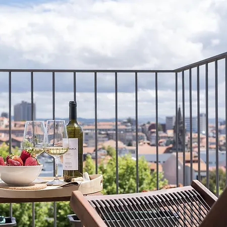 Lovelystay - Urban Loft - Downtown Apartment Porto
