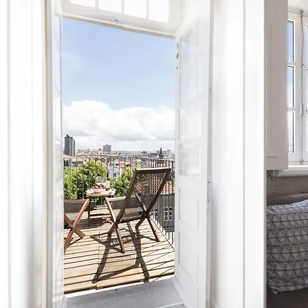 Lovelystay - Urban Loft - Downtown