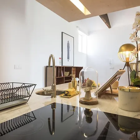 Lovelystay - Urban Loft - Downtown Porto